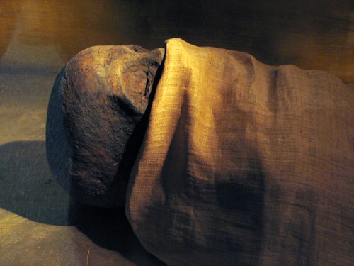 Having a peek at the mysteries of mummification