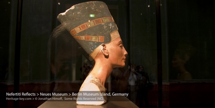 Nefertiti Reflects. Image Copyright - Jon Himoff.