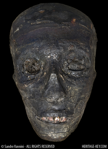 King Tut's Mummy - Head (Photo by Sandro Vannini)