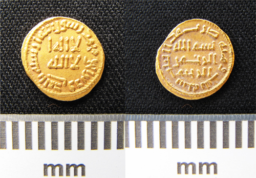 Both sides of the coin are decorated with kufic inscription.