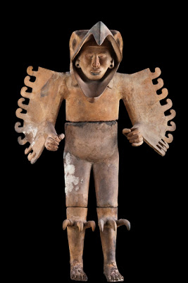 Aztec Eagle Warrior, Terracotta, 1440-1469. CONACULTA-INAH-MEX  foto zab. Reproduction authorized by the National Institute of Anthropology and History.